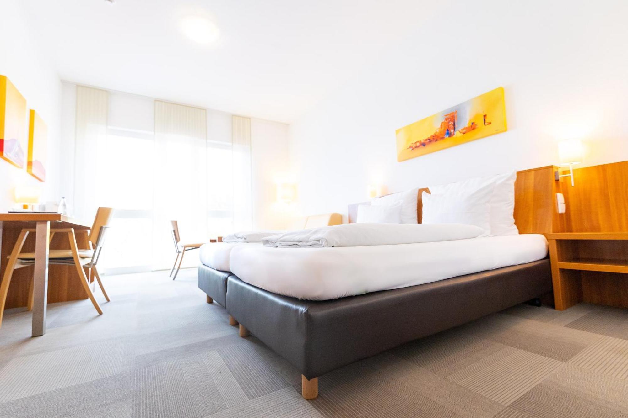 Hotel Darstein Altrip Екстер'єр фото