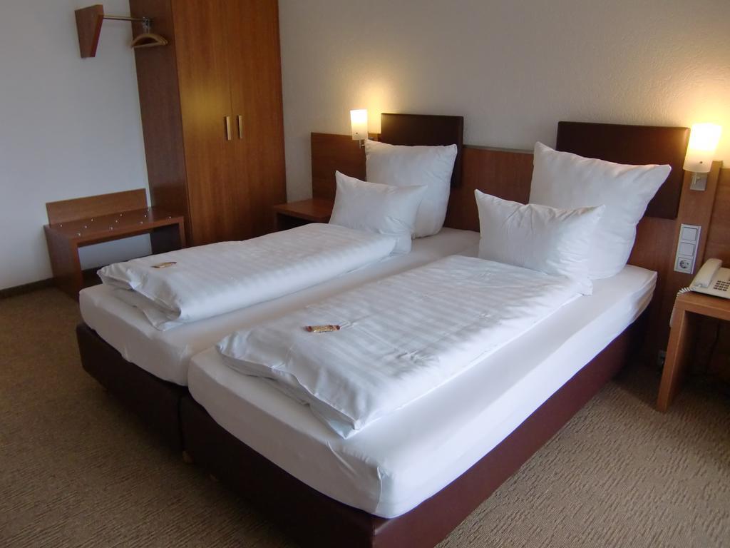 Hotel Darstein Altrip Номер фото