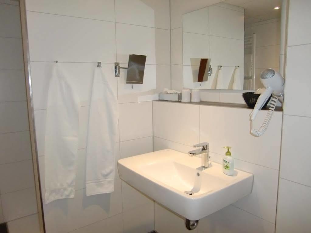 Hotel Darstein Altrip Екстер'єр фото